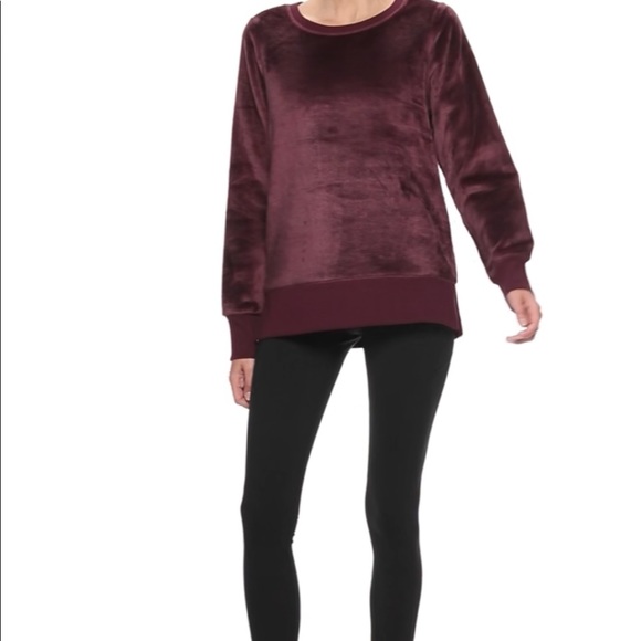 Women's Gaiam Lux Faux-Fur Pullover - Picture 2 of 4